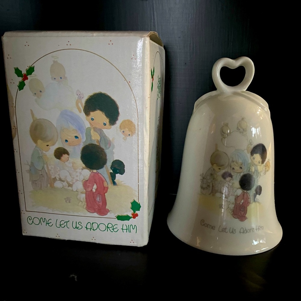 Precious Moments- Come Let Us Adore Him- #25232- Porcelain Bell
